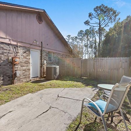 Pet Friendly Large Studio With Free Wi-Fi In Great Location! Orange Park Exterior photo