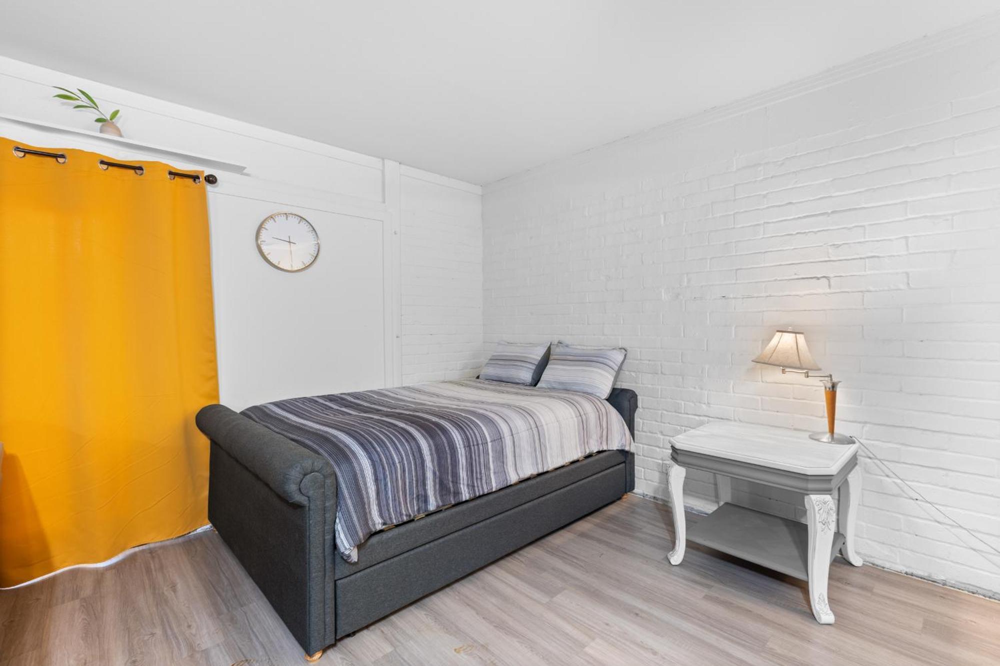 Pet Friendly Large Studio With Free Wi-Fi In Great Location! Orange Park Exterior photo