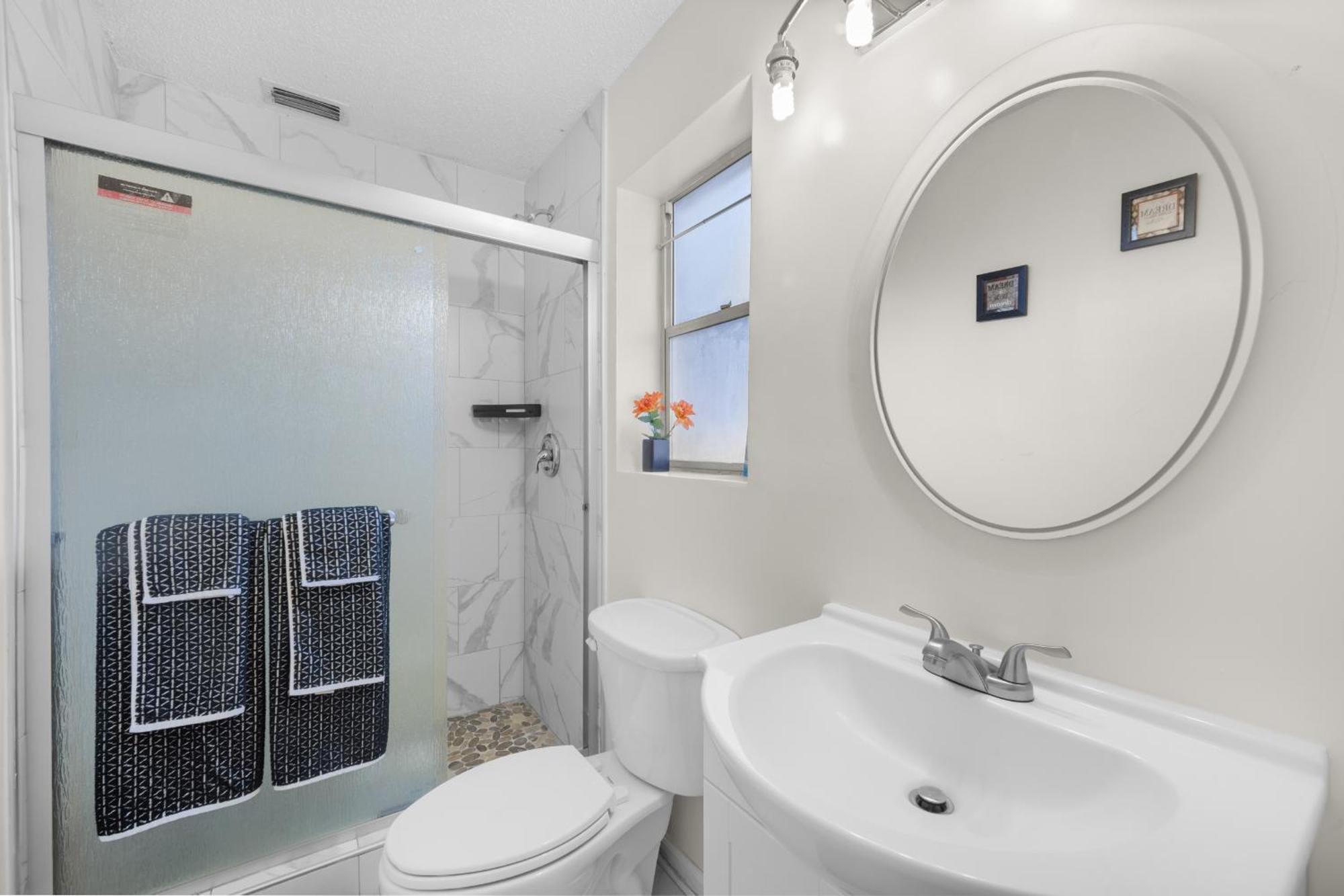Pet Friendly Large Studio With Free Wi-Fi In Great Location! Orange Park Exterior photo